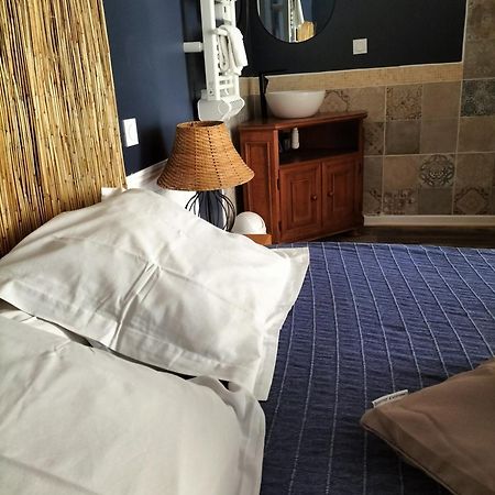 Les 2 Tours Hotel Chenay  Ngoại thất bức ảnh