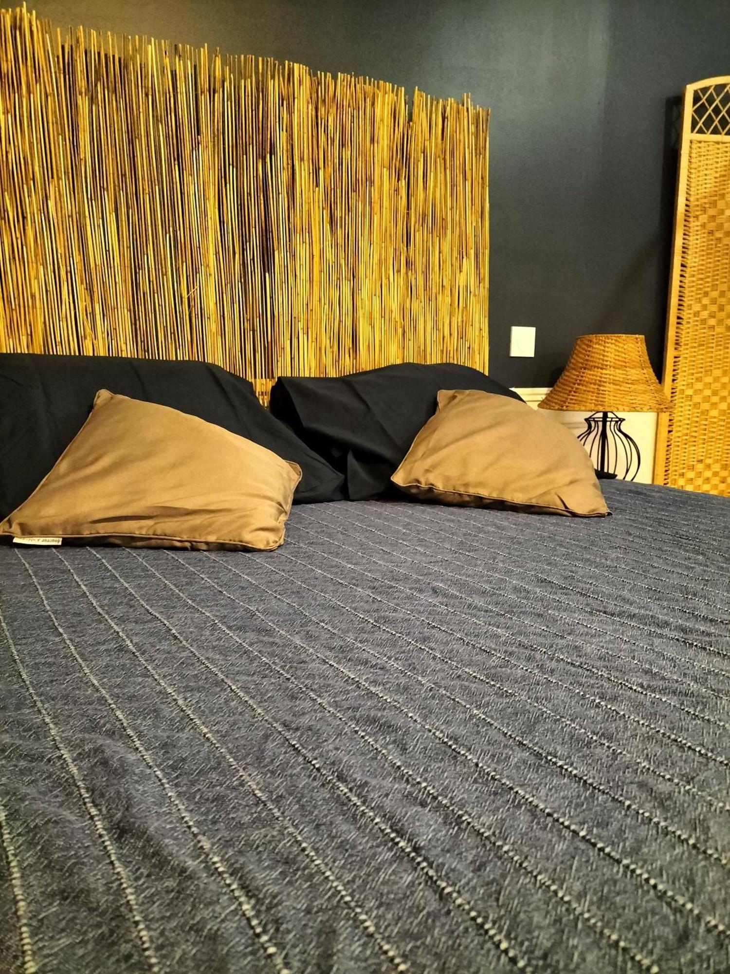 Les 2 Tours Hotel Chenay  Ngoại thất bức ảnh