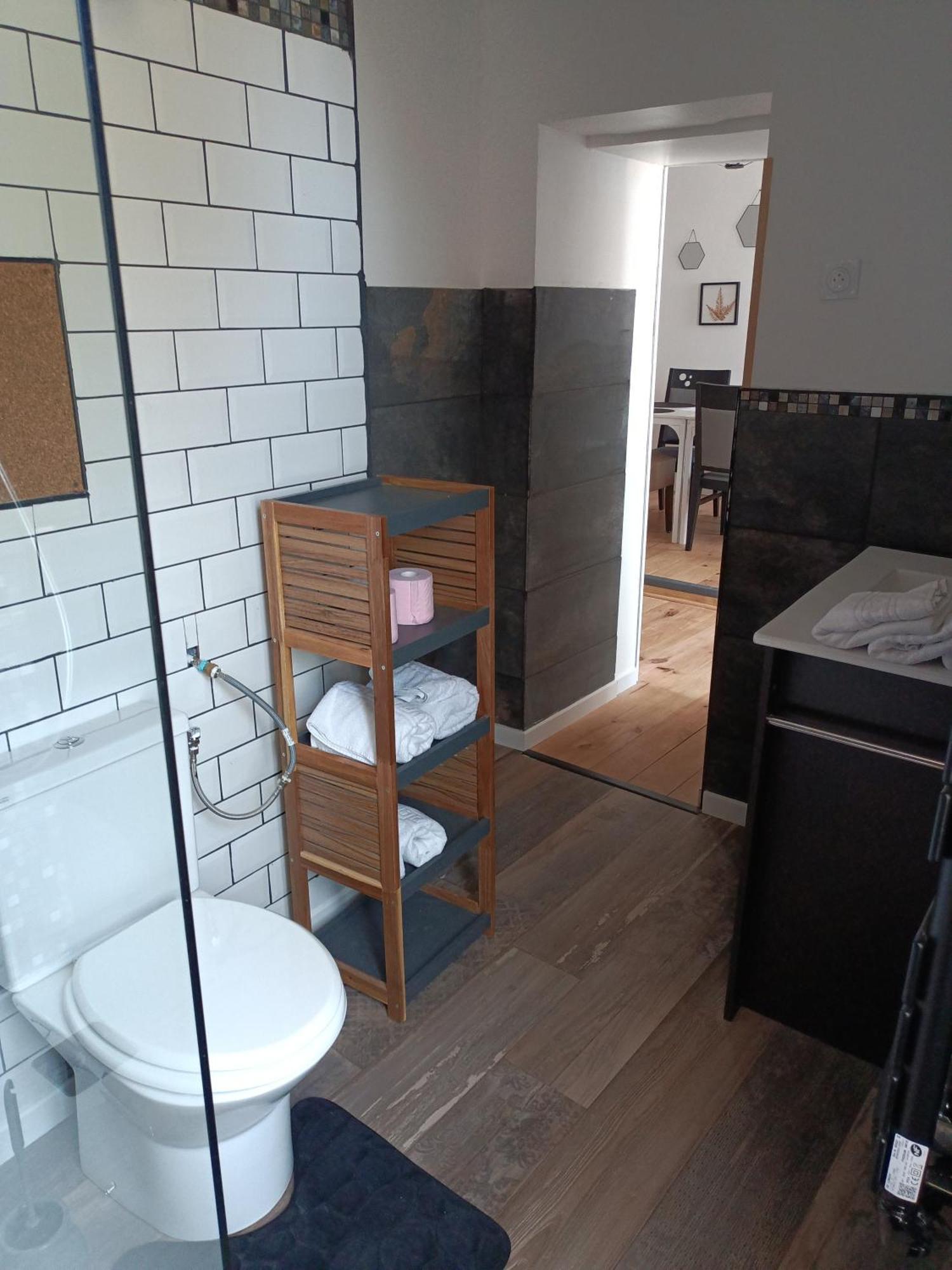 Les 2 Tours Hotel Chenay  Ngoại thất bức ảnh